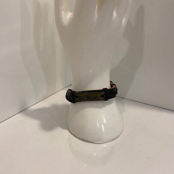 Adjustable Believe Bracelet made of genuine Leather Metal Plate - Picture 5 of 11